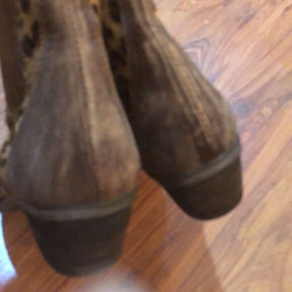 Sheridan Mia Handcrafted leather leopard booties - Picture 5 of 16